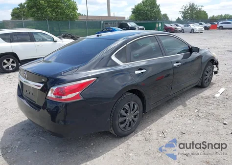 2015 Nissan Altima 2.5 S z USA, uszkodzony, nr VIN 1N4AL3AP2FN401804